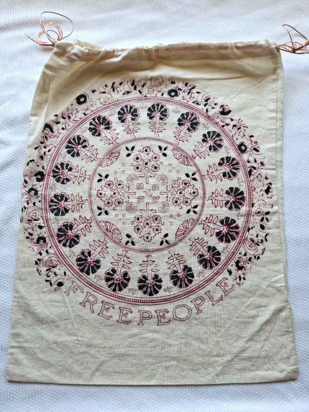 Free People Logo Dust Bag White Blue Boho Drawstring for Handbags Shoes 20 x 15"